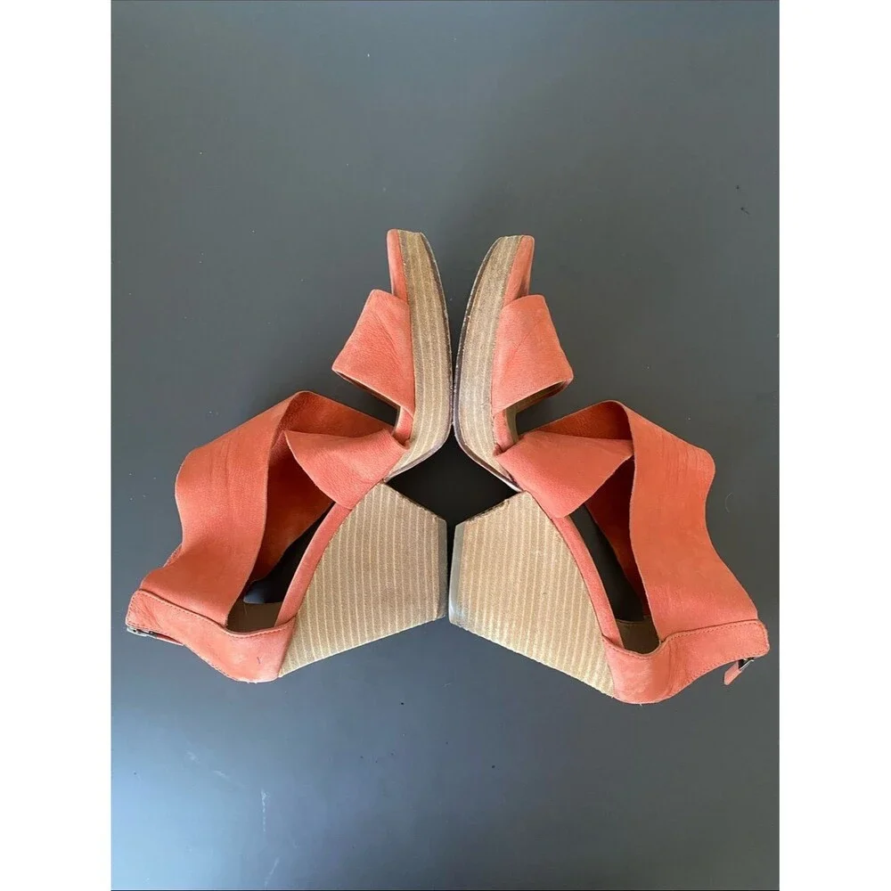 Eileen Fisher Ellis Sandal Coral Suede Wedge Sz 9.5 Coastal Euro Summer Vacation